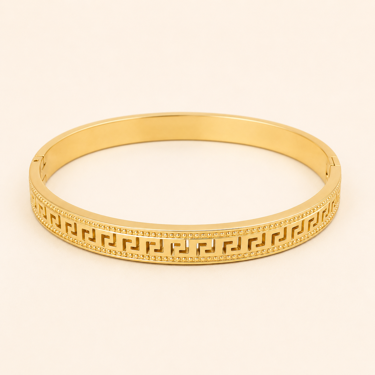 Gilded Maze Crystal Bracelet 🤍