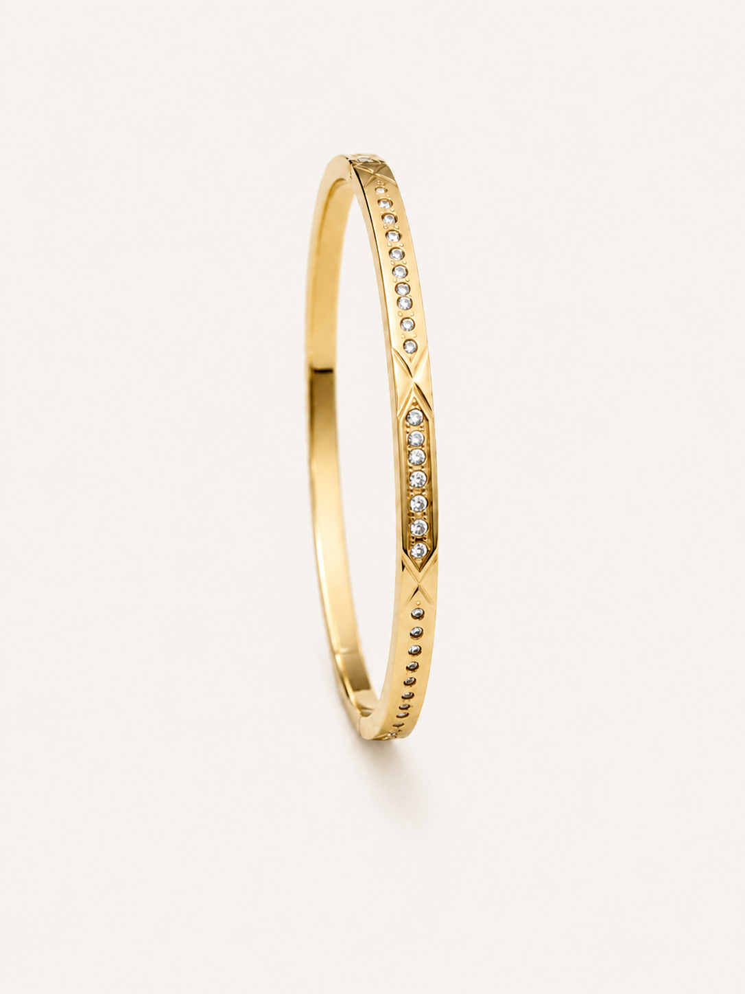 Diamond Cut Textured Gemstone Bracelet 🤍