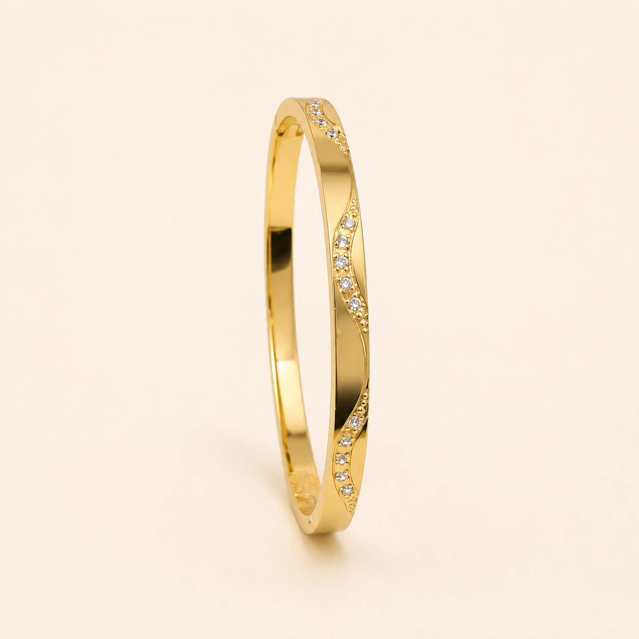 Golden Veil Delicate Bangle 💛