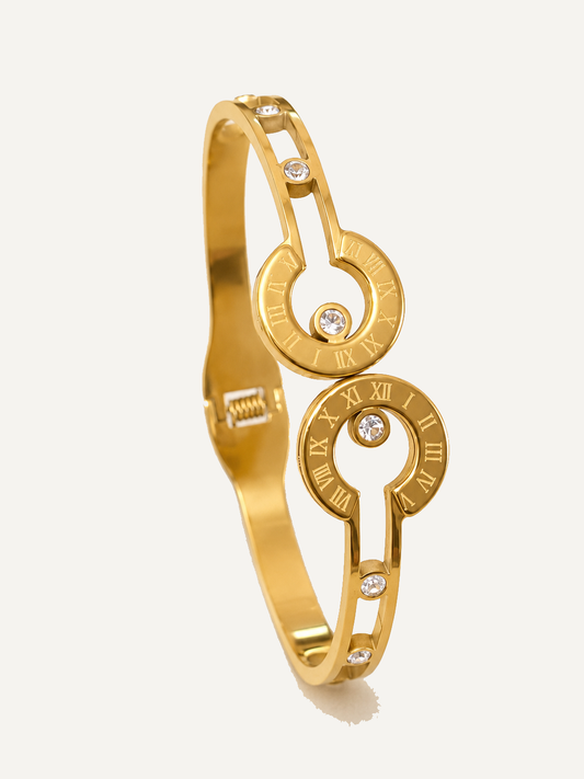 Iconic Roman Crystal Cuff Bracelet 🤍