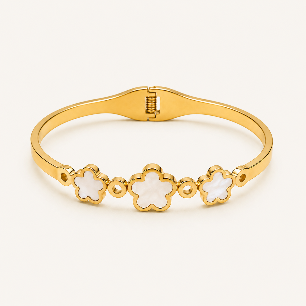 Lucky Clover Floral Bracelet 🍀