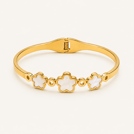 Lucky Clover Floral Bracelet 🍀