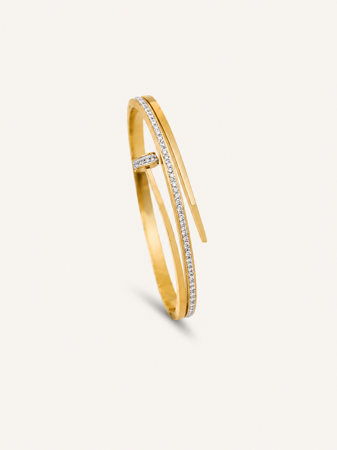 Radiant Curve Kada Bracelet ✨